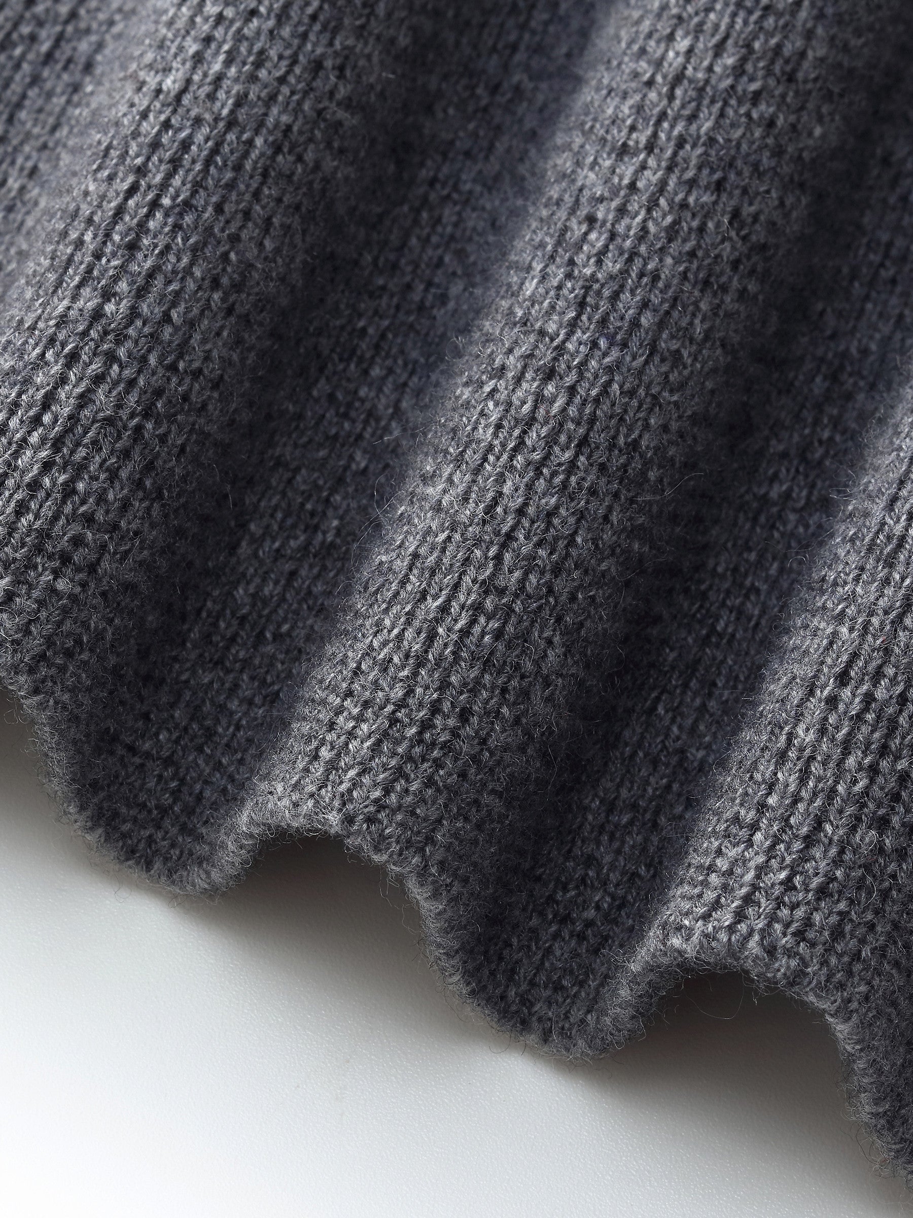 Wool Blend Women Knit Top With Detachable Brooch