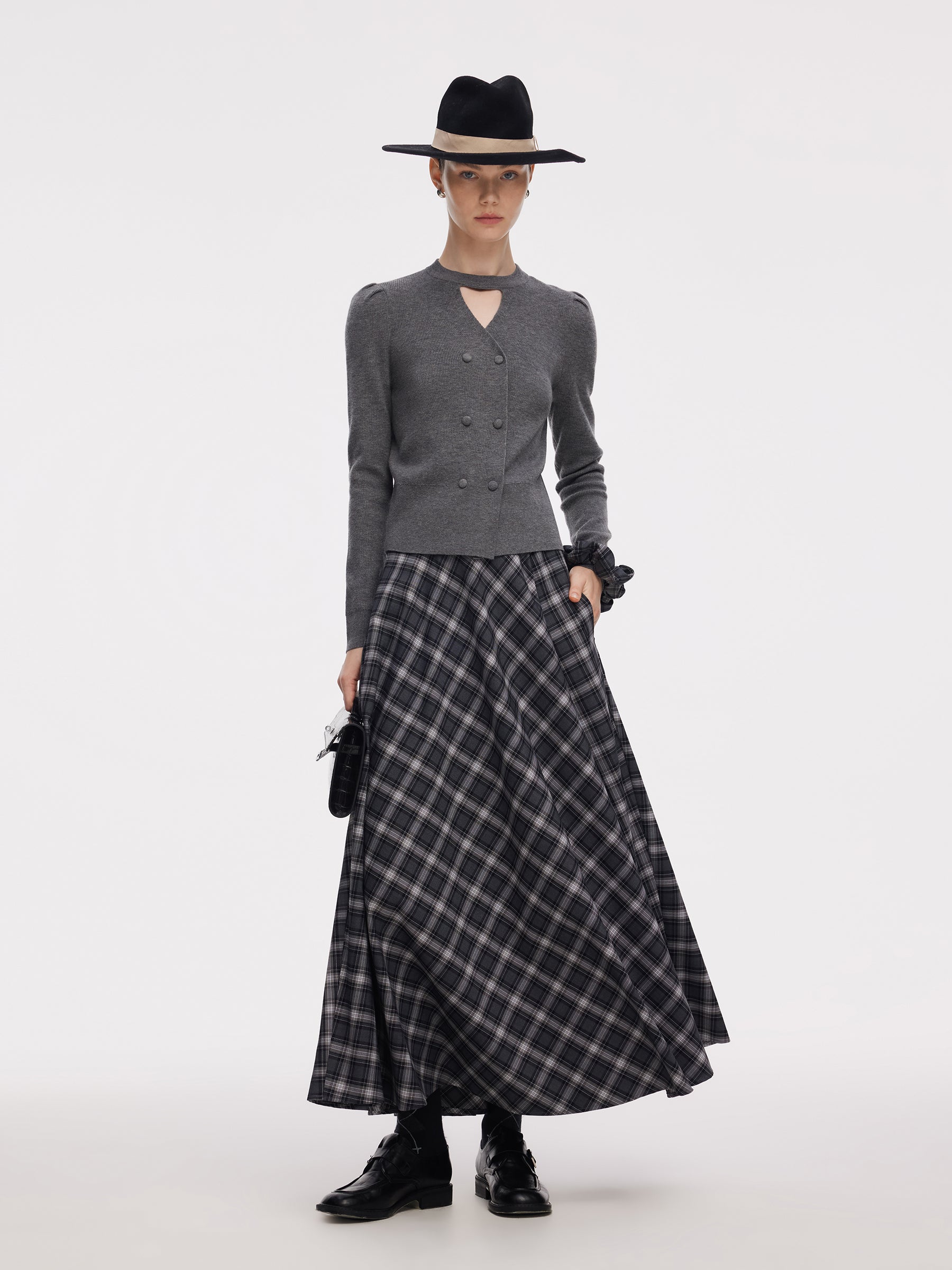 Cut Out V-Neck Long Sleeve Women Knit Top